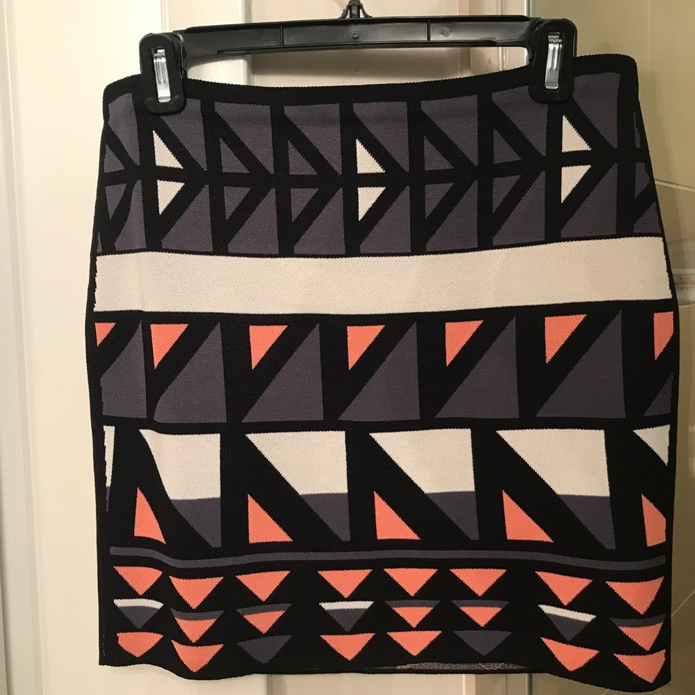 Mini skirt - Picture 2 of 2